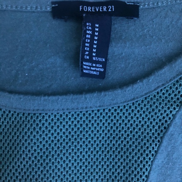 Forever 21 long sleeve crop top. - Picture 4 of 4